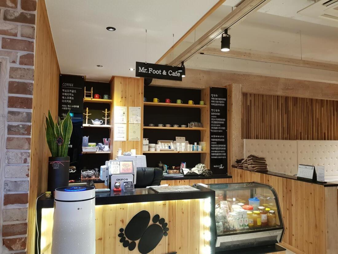 남.여관리사 구합니다.