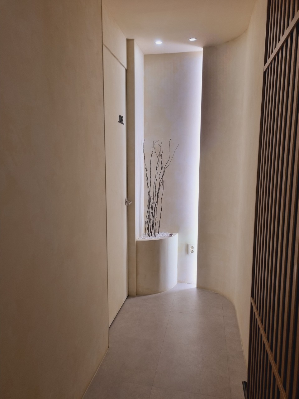 선릉1등샵 최고대우 페이 보장자율출근/초보환영/당일지급